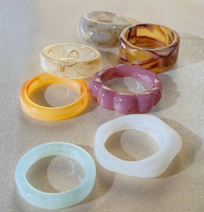 7-Piece Resin Ring Set - Style 2