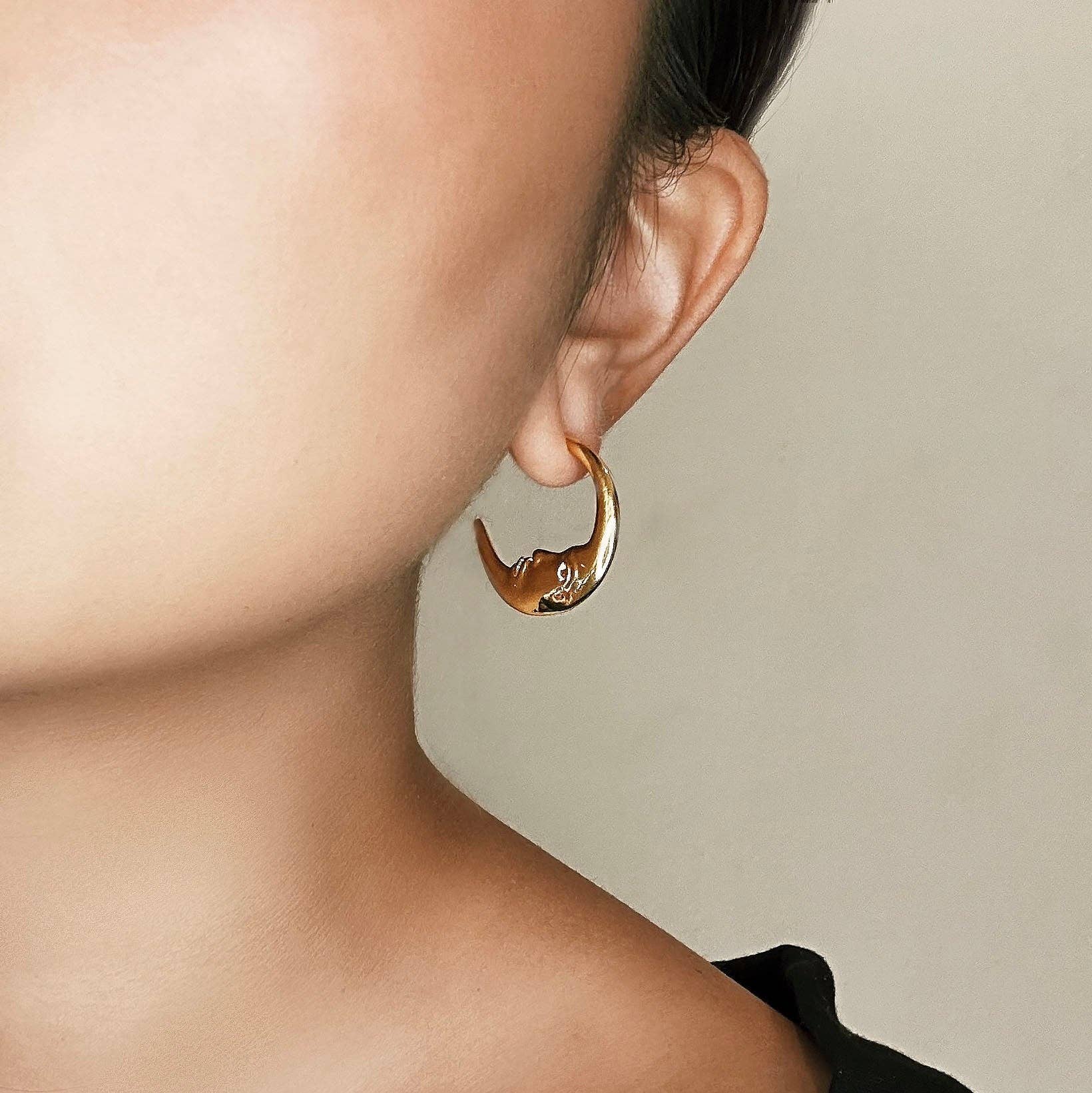 La Luna Hoops