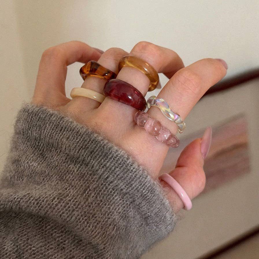 7-Piece Resin Ring Set - Style 1