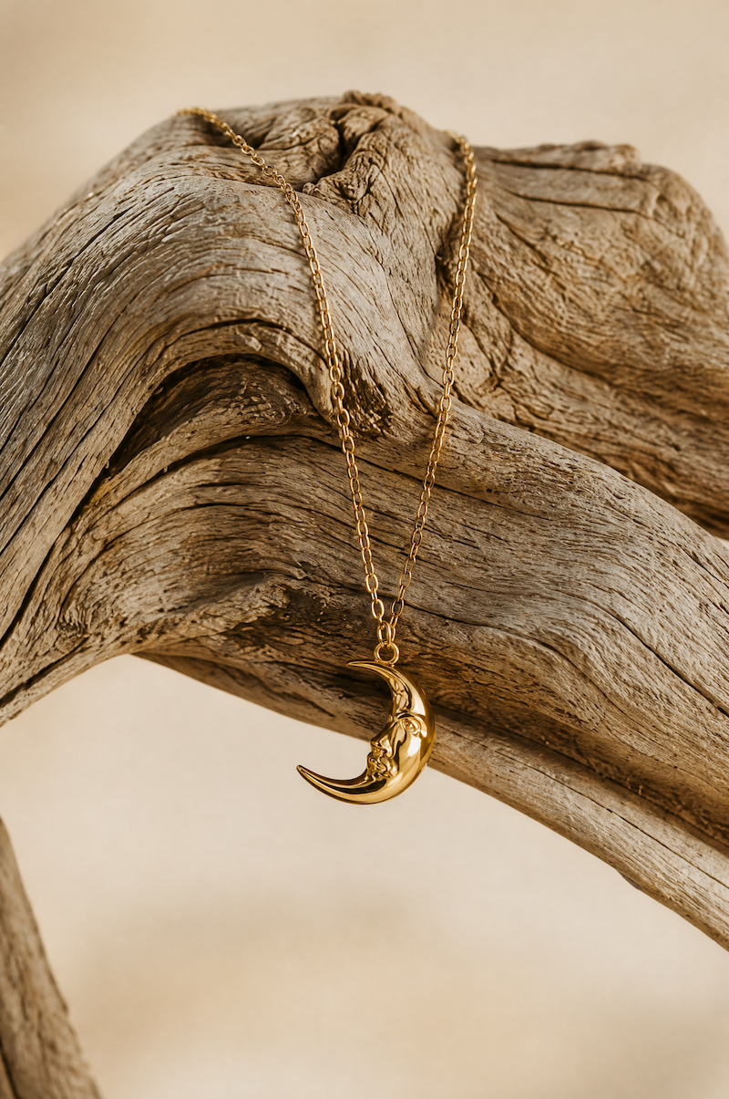 Simple Vintage Crescent Necklace