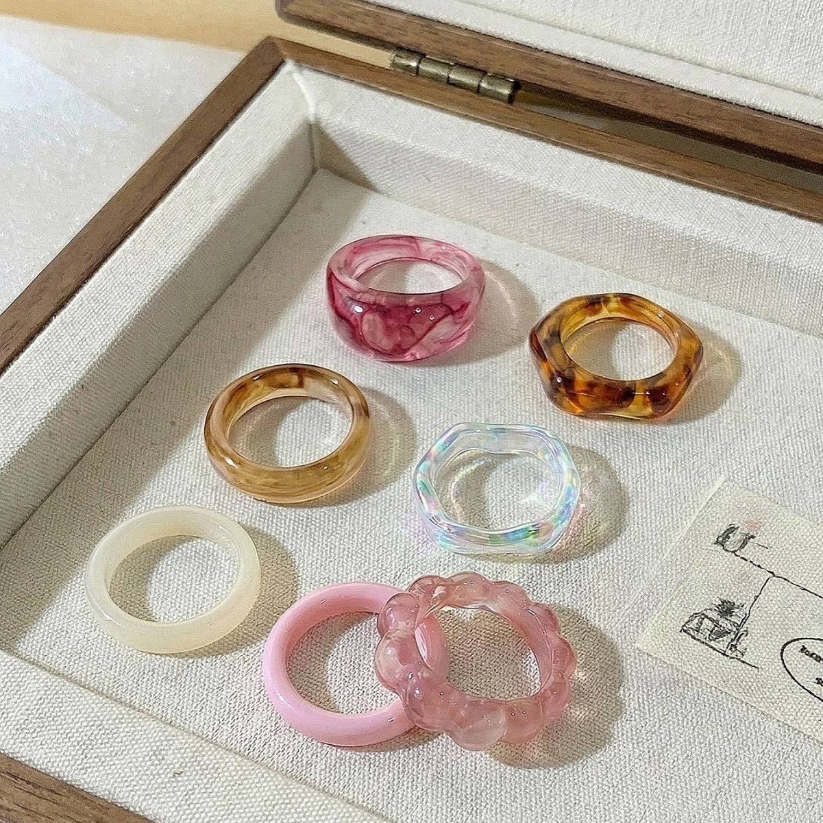 7-Piece Resin Ring Set - Style 1