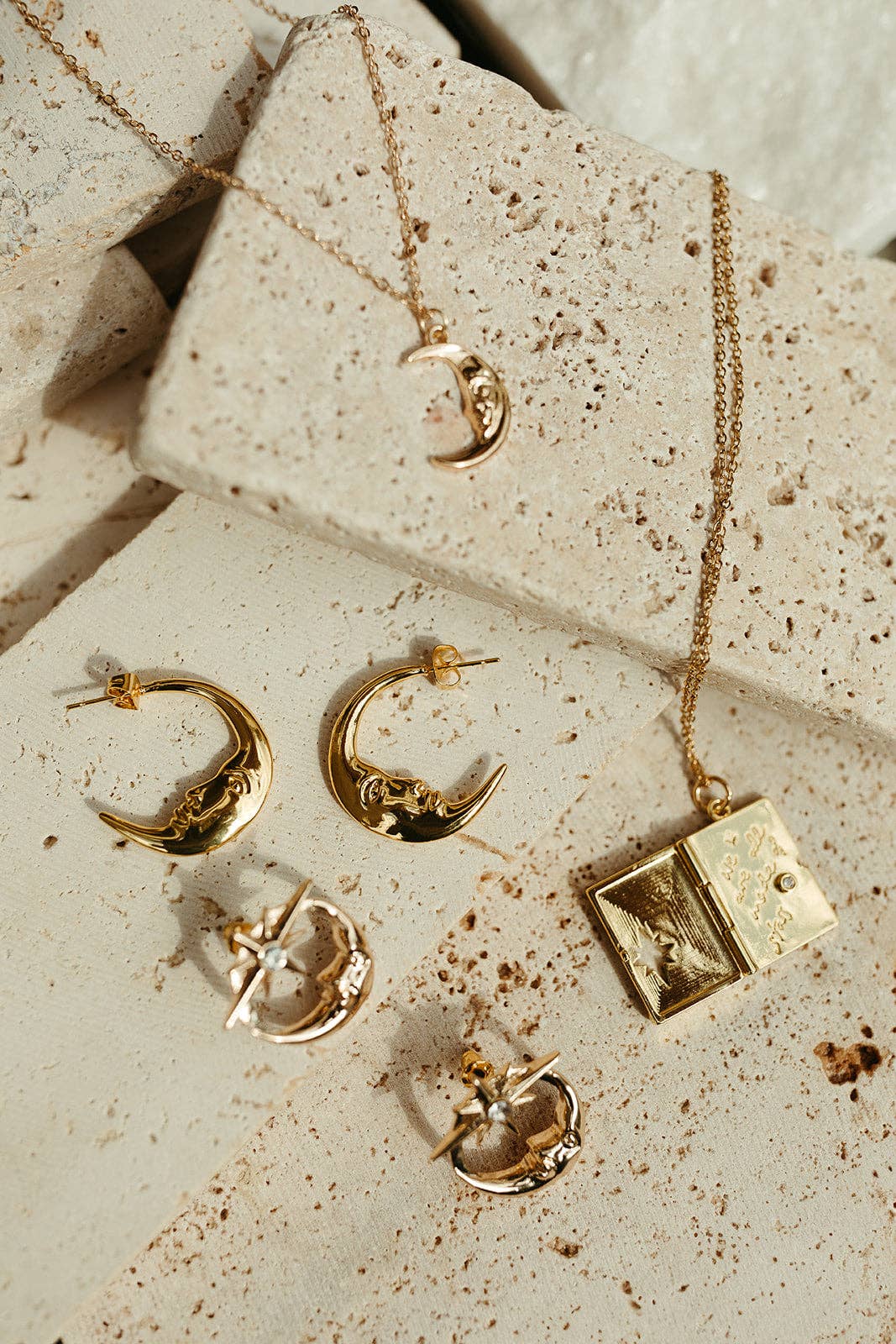 La Luna Hoops